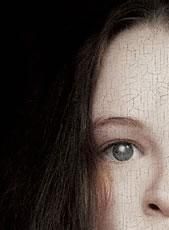 [Blue] - Name: Corina Age: 12 (in realitate 19) Location - Asl Pls